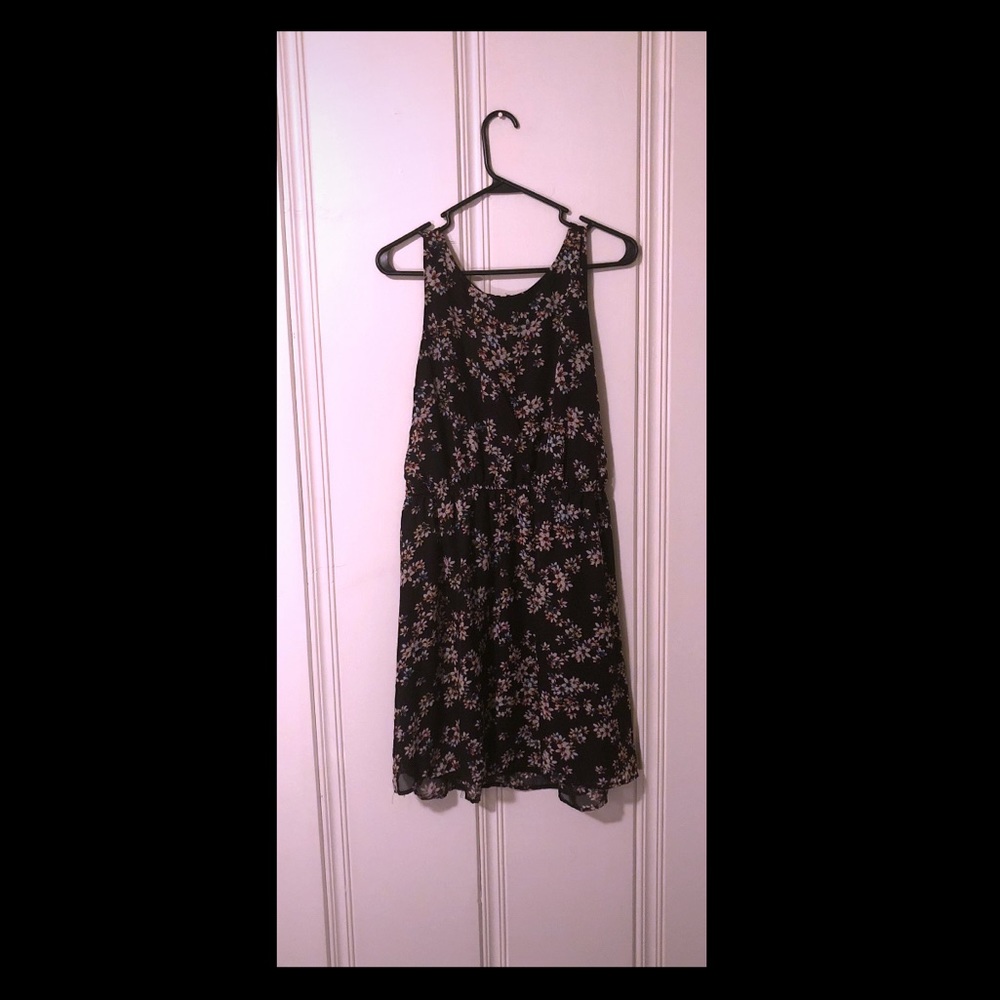 Sleeveless Black & Floral Dress